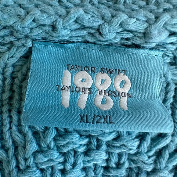 Taylor Swift 1989 Baby Blue Button Down Cardigan Sweater Taylor’s version XL-2XL - Picture 4 of 7